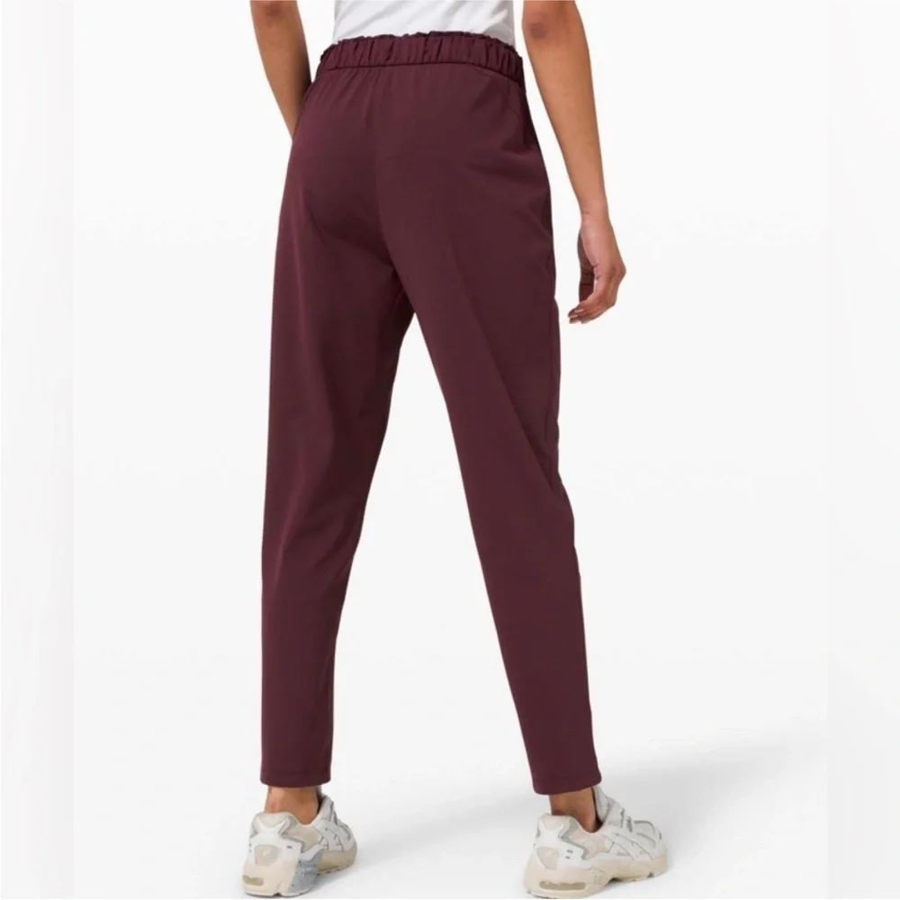 Lululemon Keep Moving Pants Cassis Burgundy Size 6 High Rise Tapered Lightweight